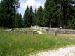 Ruderi del Cimitero di Guerra  nei pressi di Forte Cherle